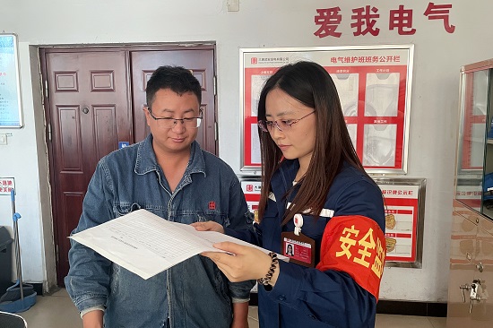 【大唐榜樣】李慧麗：用心關(guān)愛  護佑健康  - 副本.jpg